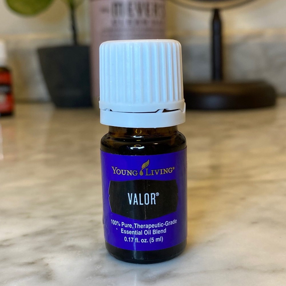 ✨NEW✨ Valor Young Living Essential Oil